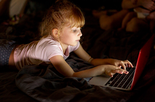 Dziecko uzależnione od komputera – jakie są sygnały ostrzegawcze?